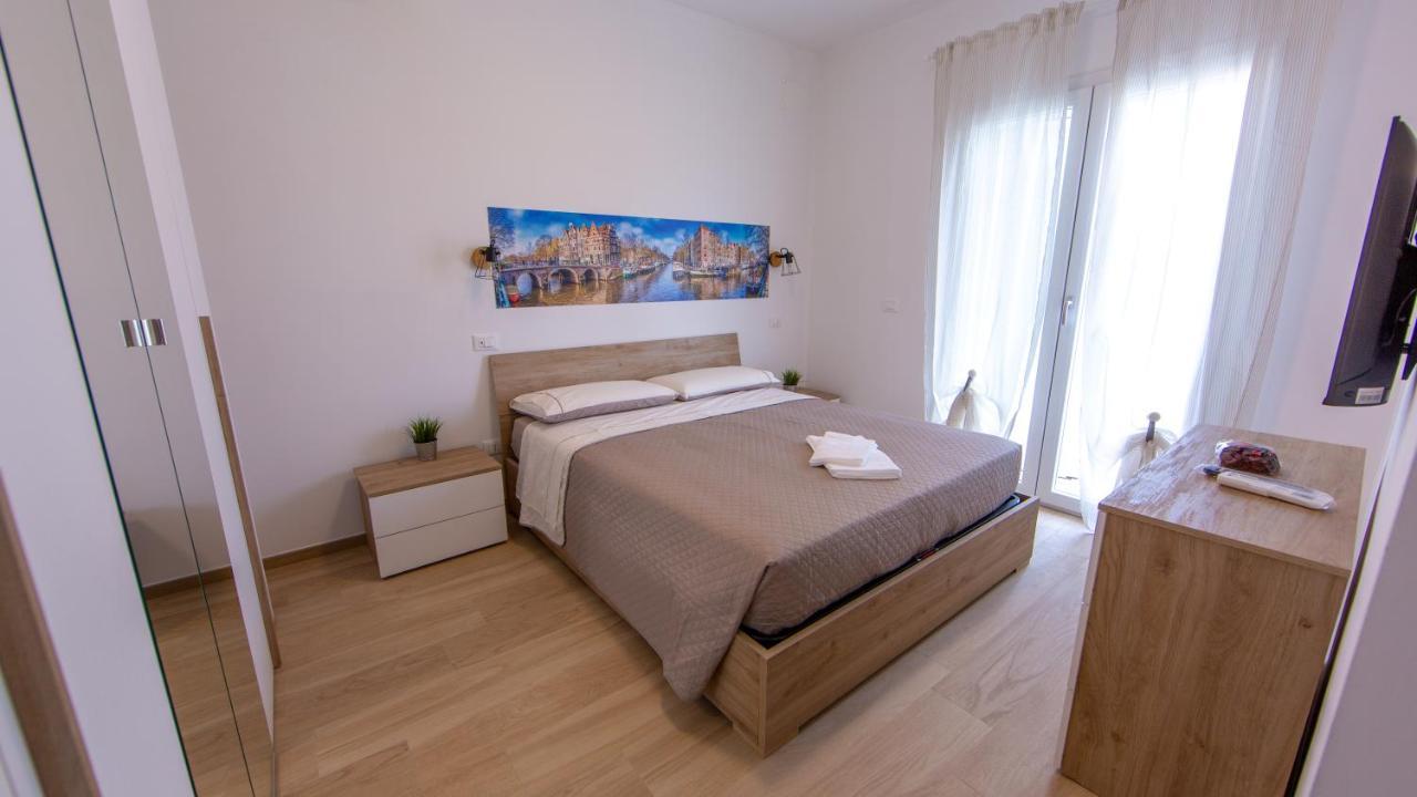Aria Di Sale Bed & Breakfast Martinsicuro Bagian luar foto